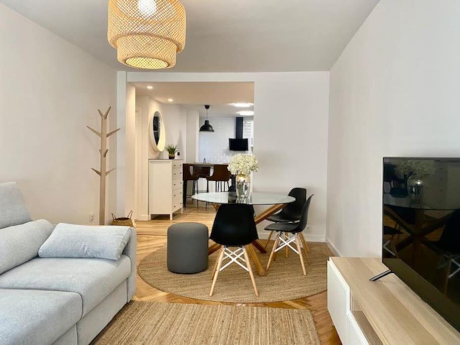 Centro Gijon Cabrales 31 Apartment ภายนอก รูปภาพ