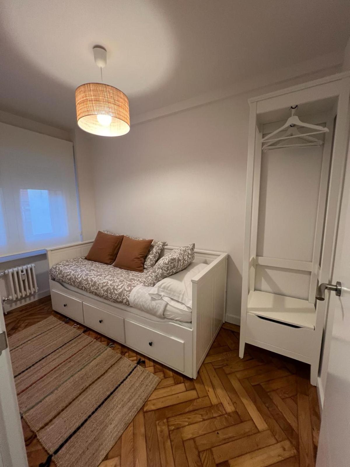 Centro Gijon Cabrales 31 Apartment ภายนอก รูปภาพ